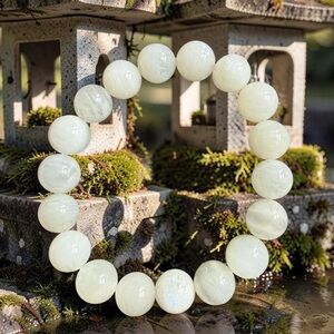 11mm White Moonstone Bracelet 🌛